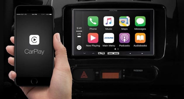 Apple CarPlay and Android Auto are less distracting than built-in infotainment systems – AAA report