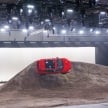 Jaguar E-Pace catat rekod dunia semasa pelancaran – Barrel Roll paling jauh oleh kenderaan produksi
