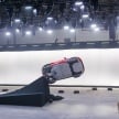Jaguar E-Pace catat rekod dunia semasa pelancaran – Barrel Roll paling jauh oleh kenderaan produksi