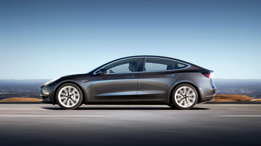 Tesla Model 3 – versi produksi model paling murah 691059