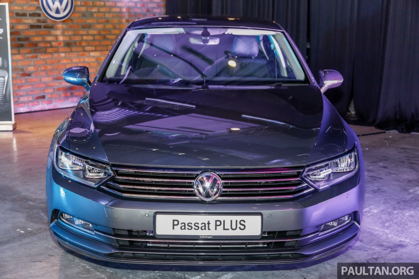 Volkswagen Passat Trendline Plus, Comfortline Plus – larger wheels, window tint, up to RM15k cheaper 686371