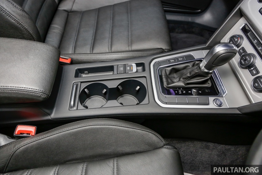 Volkswagen Passat Trendline Plus, Comfortline Plus – larger wheels, window tint, up to RM15k cheaper 686407