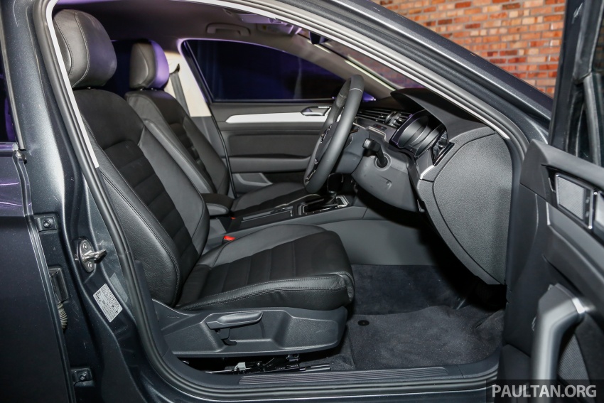 Volkswagen Passat Trendline Plus, Comfortline Plus – larger wheels, window tint, up to RM15k cheaper 686423