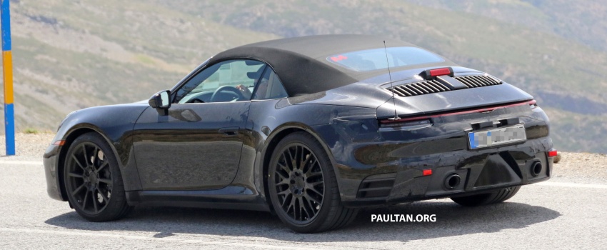 SPYSHOTS: Next-gen Porsche 911 Cabriolet undergoes hot weather trials 684631