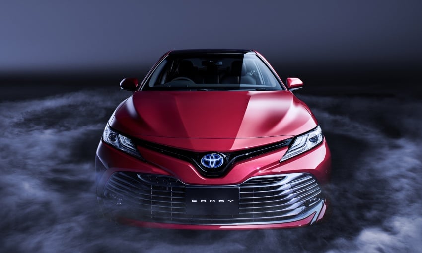 Toyota Camry 2018 kini di pasaran Jepun – 33.4 km/l 681232