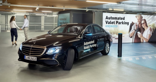 Mercedes-Benz dan Bosch tunjuk buat kali pertama servis letak kenderaan automatik guna aplikasi telefon