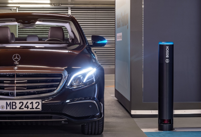 Mercedes-Benz dan Bosch tunjuk buat kali pertama servis letak kenderaan automatik guna aplikasi telefon 688422
