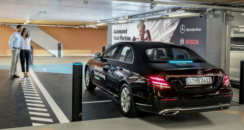 Mercedes-Benz dan Bosch tunjuk buat kali pertama servis letak kenderaan automatik guna aplikasi telefon 688423