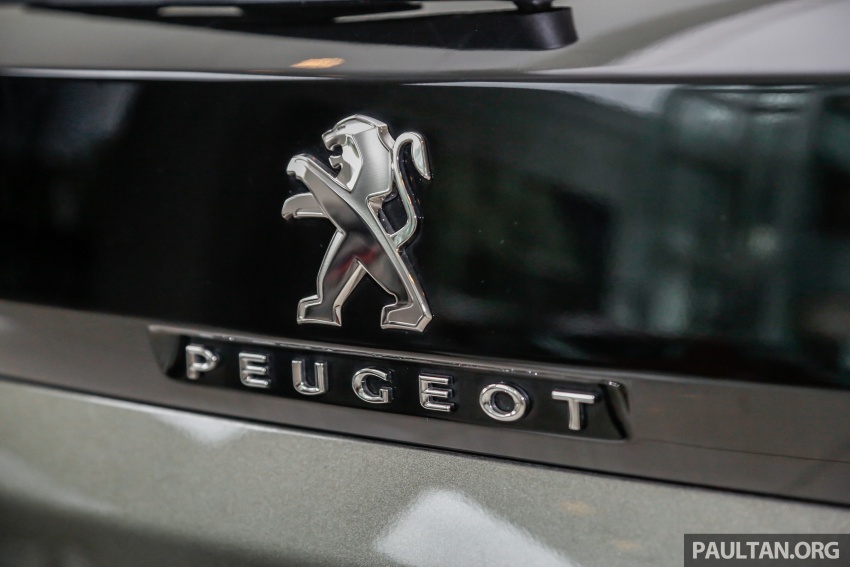FIRST LOOK: 2017 Peugeot 3008 SUV walk-around 699096