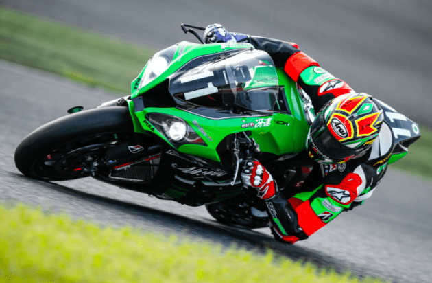 Azlan Shah naik podium diperlumbaan Suzuka 8 Hours