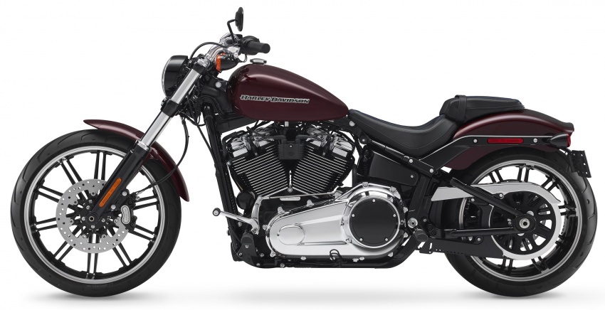 2018 Harley-Davidson Softail range updated – 107 and 114 Milwaukee Eight V-twin engines, faster and lighter 703810