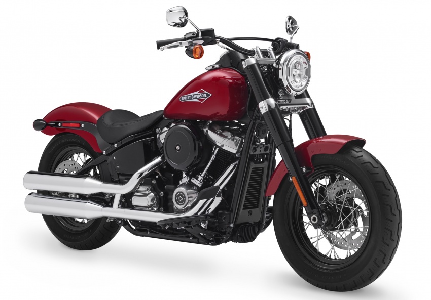 2018 Harley-Davidson Softail range updated – 107 and 114 Milwaukee Eight V-twin engines, faster and lighter 703783