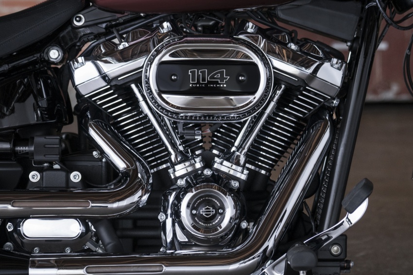 2018 Harley-Davidson Softail range updated – 107 and 114 Milwaukee Eight V-twin engines, faster and lighter 703838