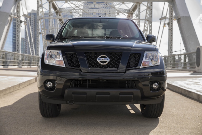 Nissan rolls out three Midnight Edition trucks during total solar eclipse – Titan, Titan XD and Frontier Image #701814