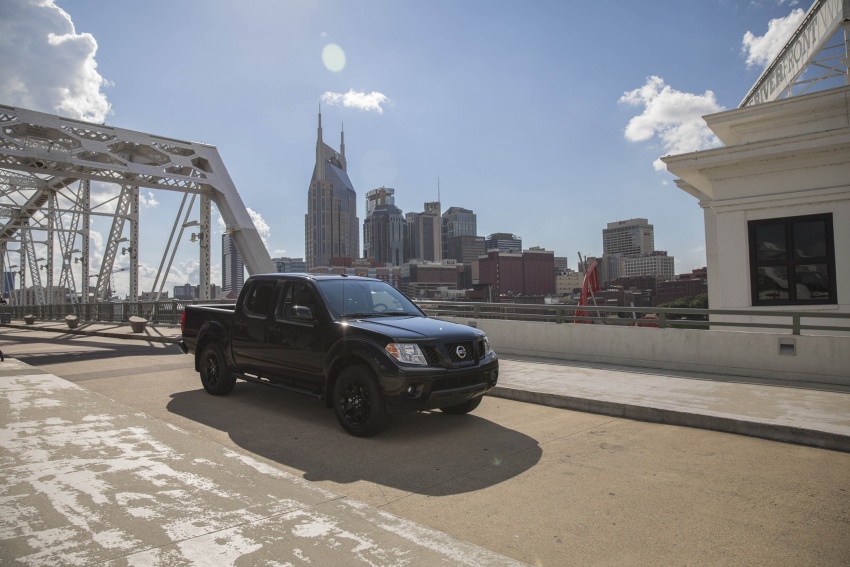 Nissan rolls out three Midnight Edition trucks during total solar eclipse – Titan, Titan XD and Frontier Image #701815