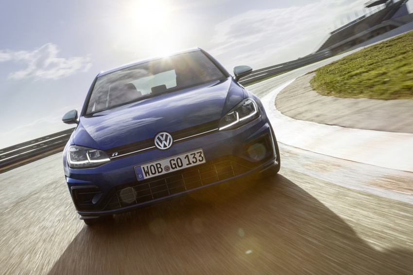 Volkswagen Golf R gains optional Performance packs 692049