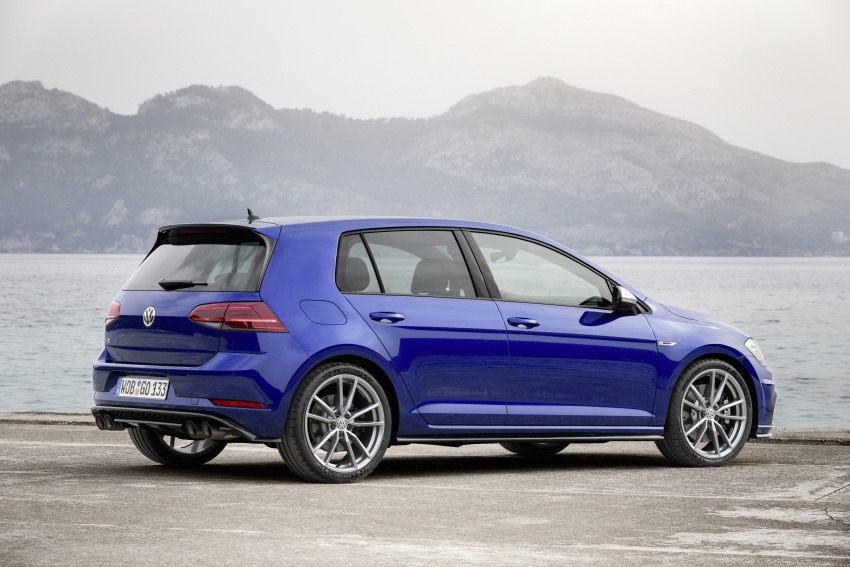 Volkswagen Golf R gains optional Performance packs 692056