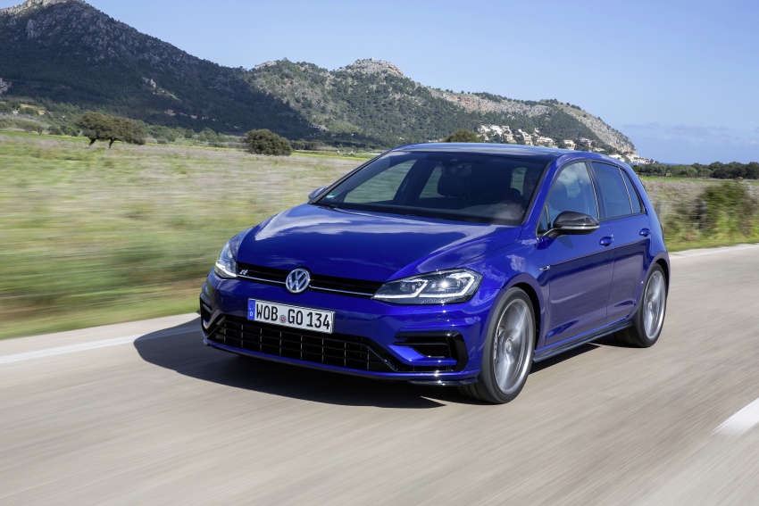 Volkswagen Golf R gains optional Performance packs 692096