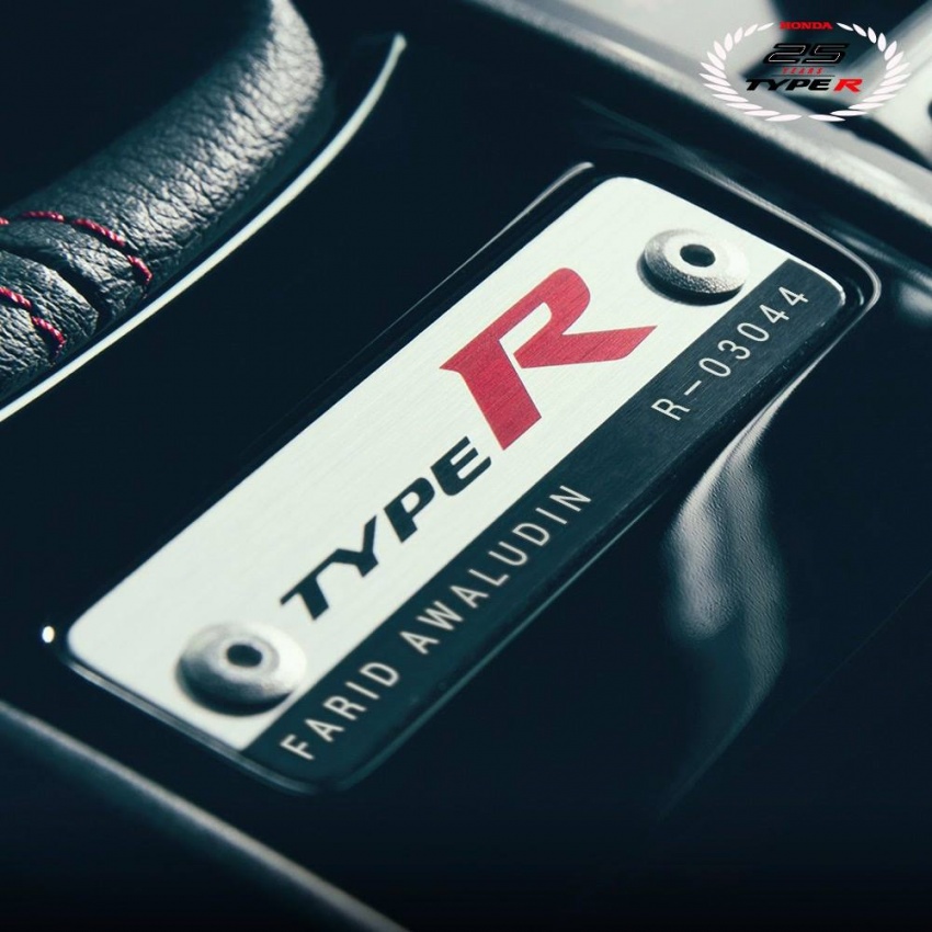 Honda UK beri plat no. produksi Civic Type R maya dengan nama anda sendiri menerusi laman Facebook 694553