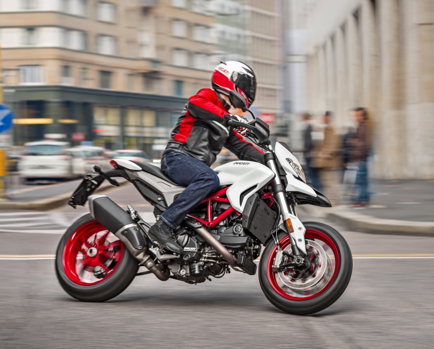 2018 Ducati Hypermotard 939 gets new colour 693656