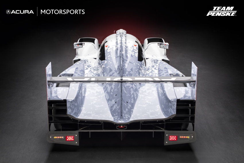 Acura ARX-05 prototype racer unveiled in Monterey 701518