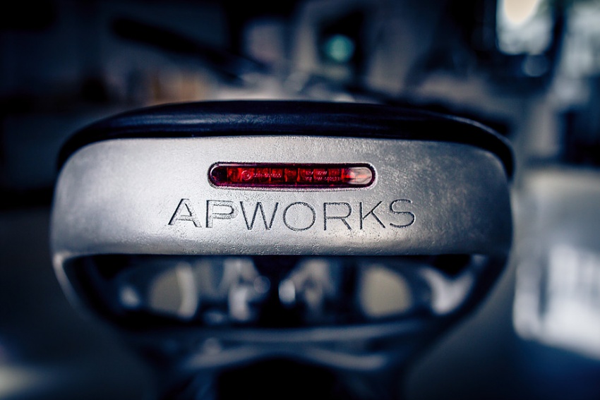 APWorks Light Rider –  motosikal elektrik 35 kg keluaran anak syarikat Airbus, dicetak secara 3D 693472