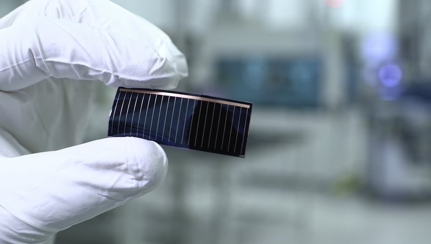 Audi to develop solar cells for panoramic glass roofs 702394