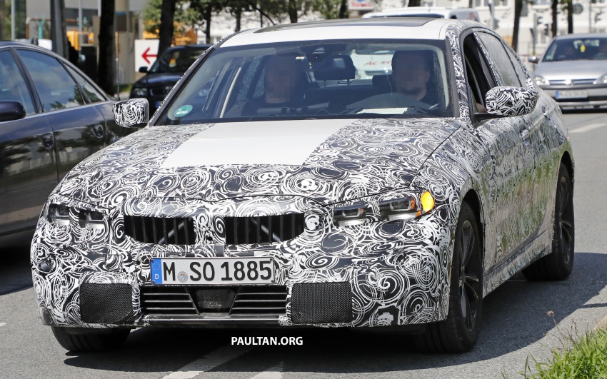 SPIED: G20 BMW 3 Series shows production lights 695375