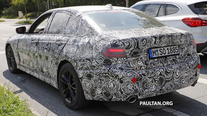 SPIED: G20 BMW 3 Series shows production lights 695383