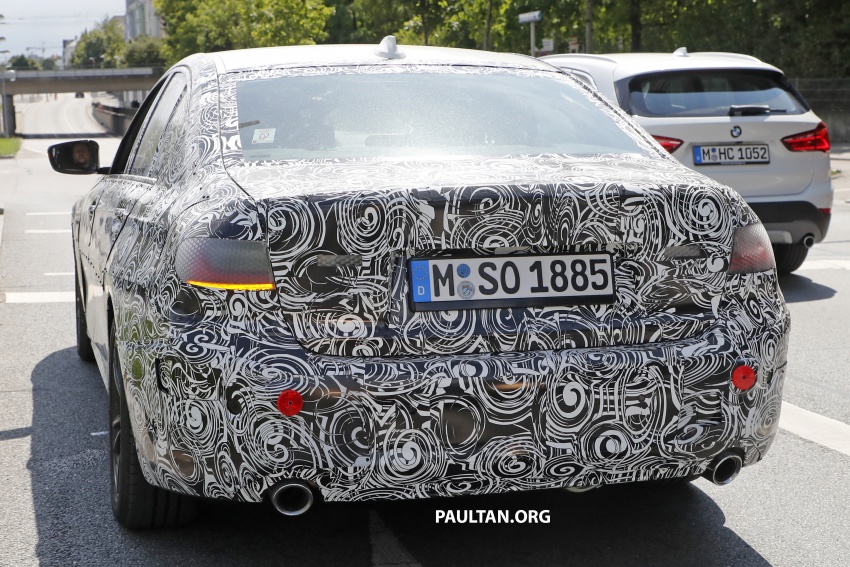 SPIED: G20 BMW 3 Series shows production lights 695386