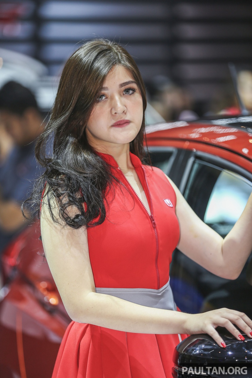 GIIAS 2017: Jakarta’s ceweks are sweeter than <em>es teler</em> 699784