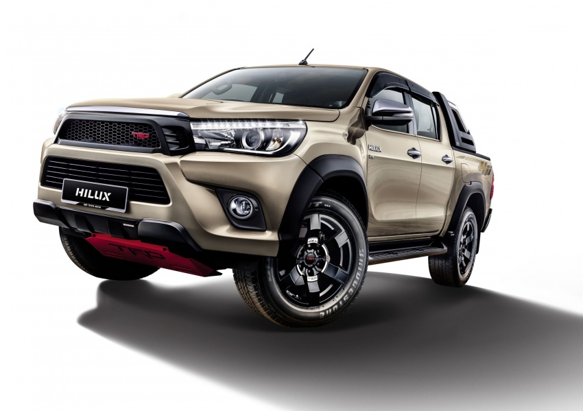UMW Toyota tawar lebih banyak pilihan aksesori untuk Hilux dan Sienta – harga dari RM329 hingga RM4,800 701532