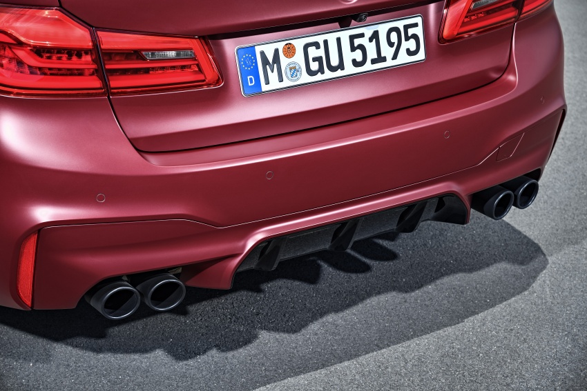 F90 BMW M5 finally revealed with 600 hp and 750 Nm 701653