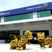 Proton buka pusat baik pulih badan dan cat di Serdang