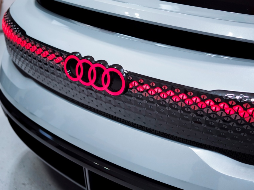 Audi Aicon concept – Level 5 autonomous driving, no steering wheel or seat belts, 800 km full EV range 708902