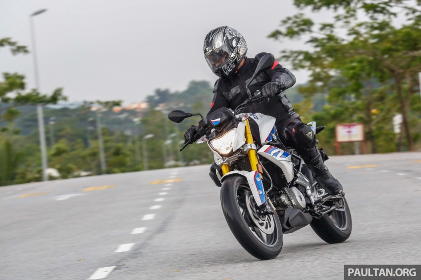REVIEW: 2017 BMW Motorrad G310R in Malaysia – RM27k with ABS, but is it a proper BMW bike? Image #709582