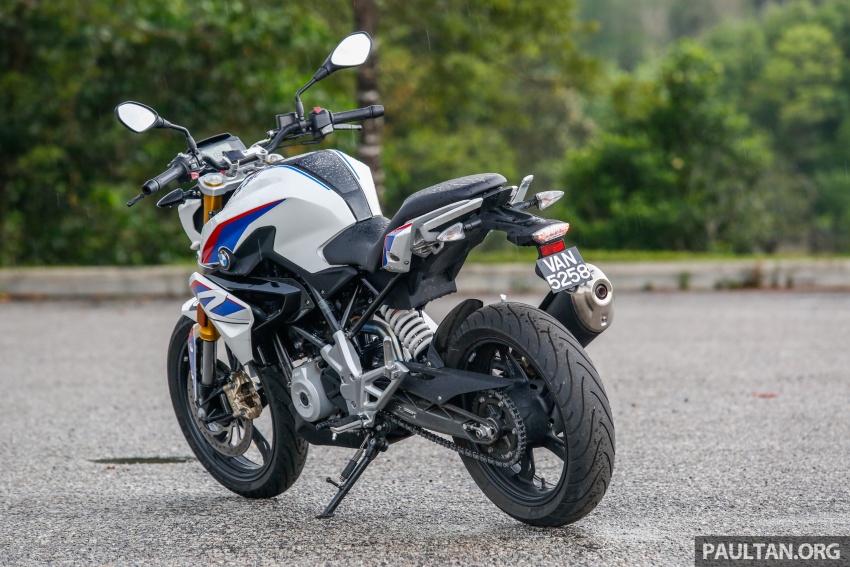 REVIEW: 2017 BMW Motorrad G310R in Malaysia – RM27k with ABS, but is it a proper BMW bike? Image #709536