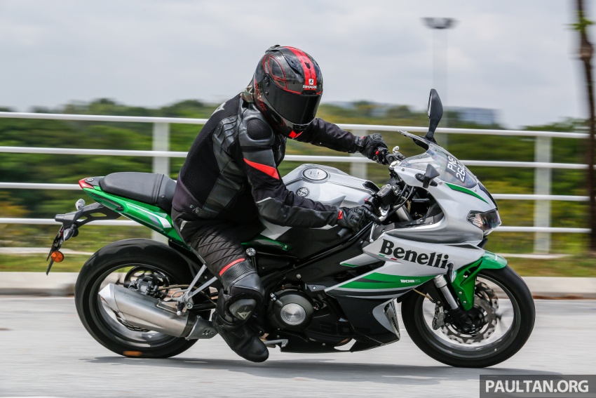 REVIEW: 2017 Benelli 302R – sports on a shoestring 713891