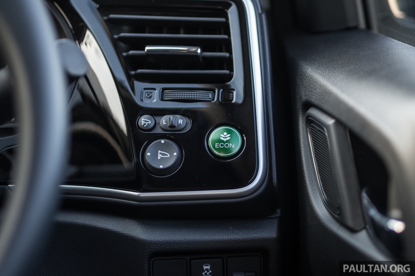 DRIVEN: Honda City Sport Hybrid – charged goodness Image #712061
