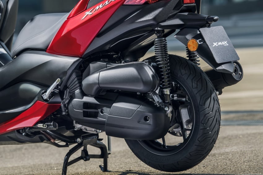 2018 Yamaha X-Max 125 scooter released in Europe 709984