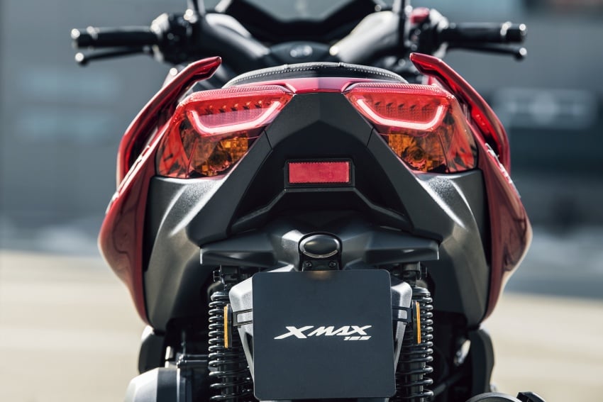 2018 Yamaha X-Max 125 scooter released in Europe 709948