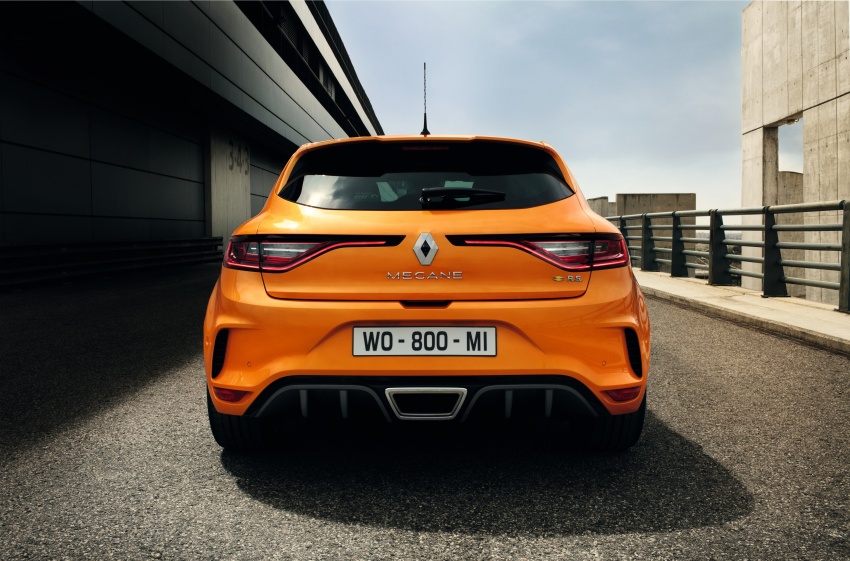 New Renault Megane RS debuts – 279 PS, four-wheel steering, choice of six-speed manual or dual-clutch 709444