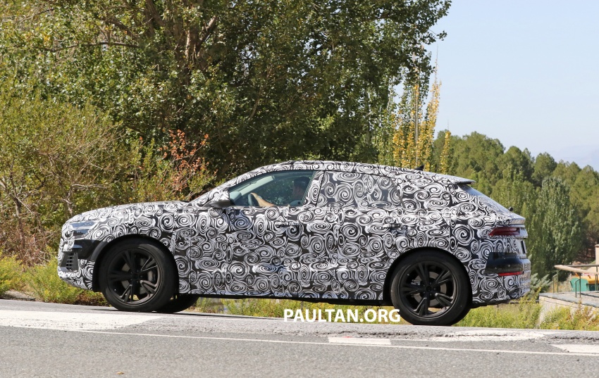 SPIED: Audi Q8 with more appropriate interior spotted 713577