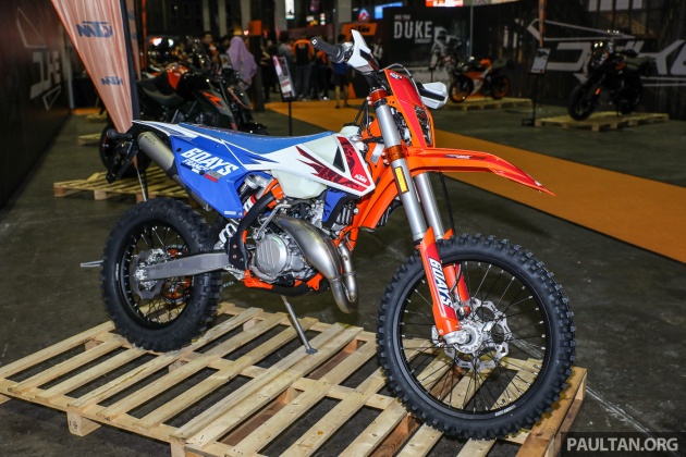 KTM EXC 250 TPI 2018 sudah dijual di Malaysia – guna enjin dua lejang suntikan bahan api, harga RM45,050