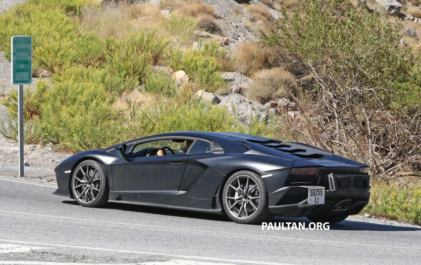 SPIED: Lamborghini Aventador Performante spotted 712565