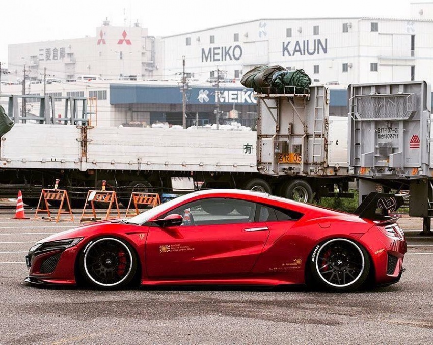 Honda NSX Liberty Walk – lebih lebar, lebih rendah 715007