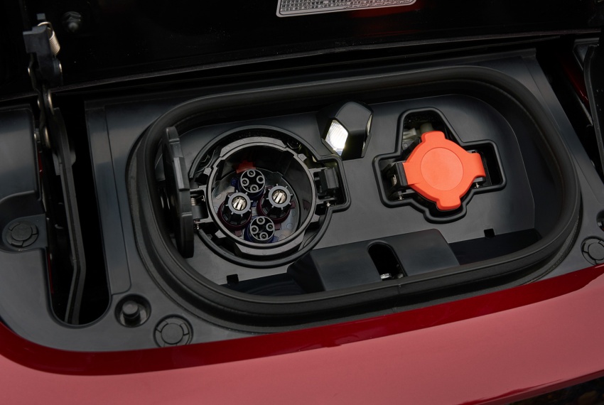 Nissan Leaf 2018 punya lebih teknologi dan bergaya 706397