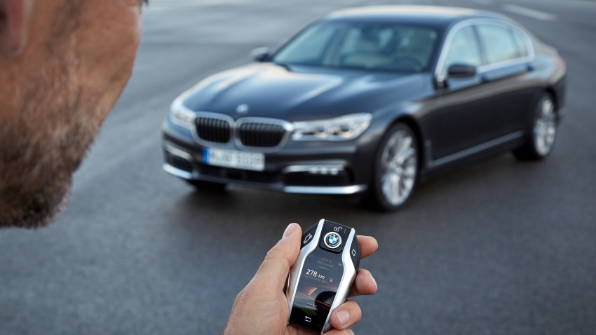 BMW plans to get rid of car keys – what do you think? 712868