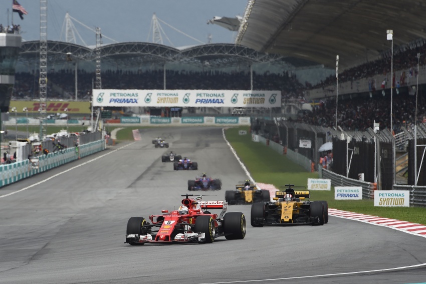 2017 Malaysian GP: Verstappen wins thrilling final race 717623