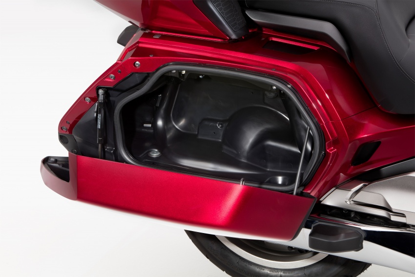 2018 Honda Goldwing revealed – 1,833 cc, RM99.5k 727847
